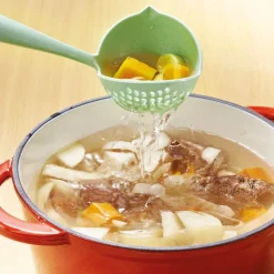 Sale Tempsl Louche passoire verte