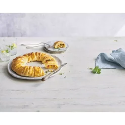 Tempsl Pochoir découpe couronne