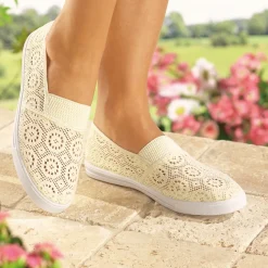 Outlet Tempsl Trotteurs ajourés Tess Bleu - taille 38